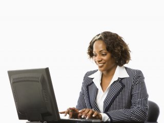 Women in front of computer
